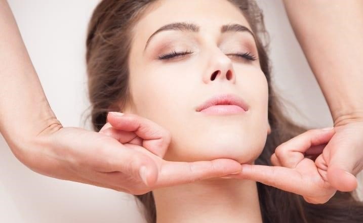 کاندیدای مناسب لیفت غبغب با مزوژل